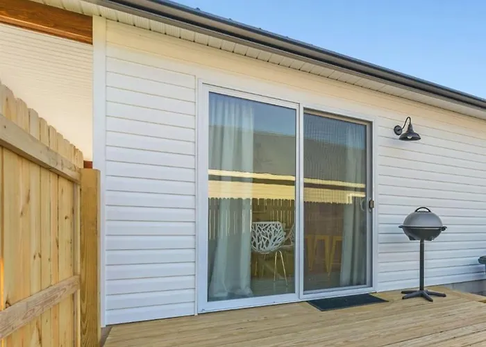 Sunray Cottage - Minutes To Downtown & Beaches