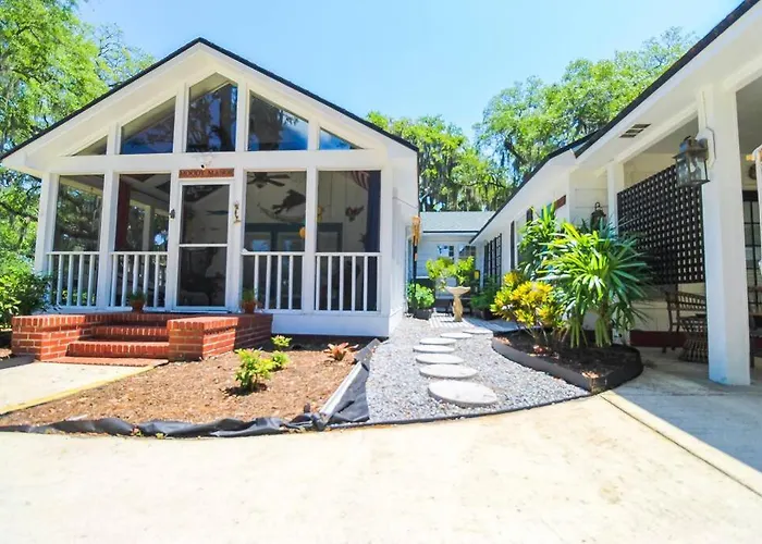 The Mini Moody - Luxurious Home Recently Renovated Close To Beach & Downtown