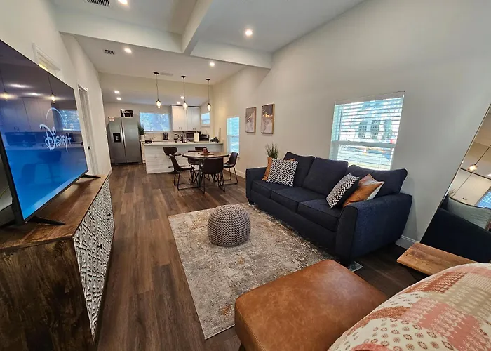 Steps To Trolley Stop 11 Renovated Home With Free Ev Station